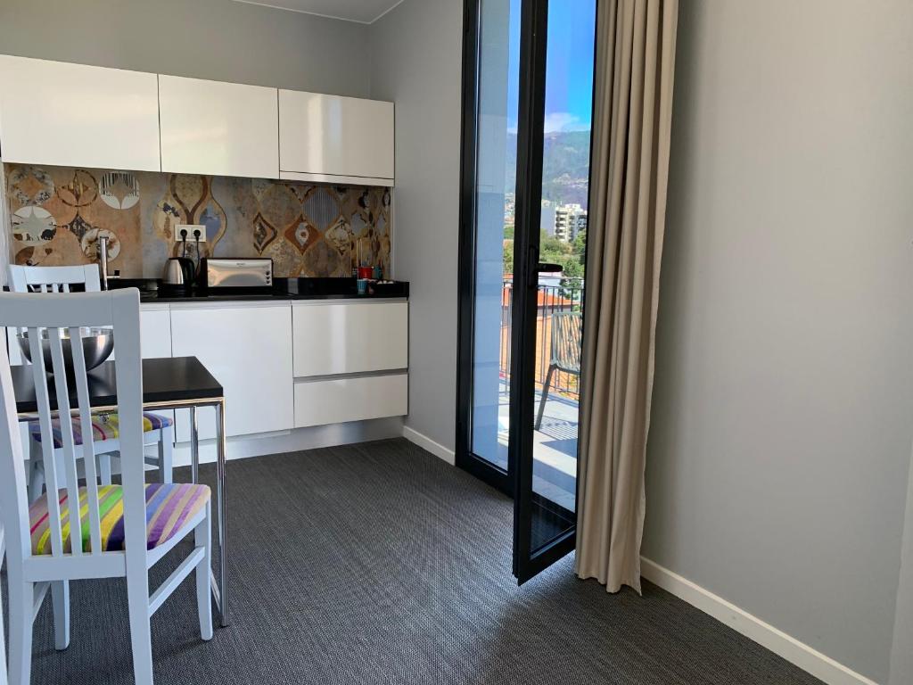 Belvedere Boutique - Adults only - 4