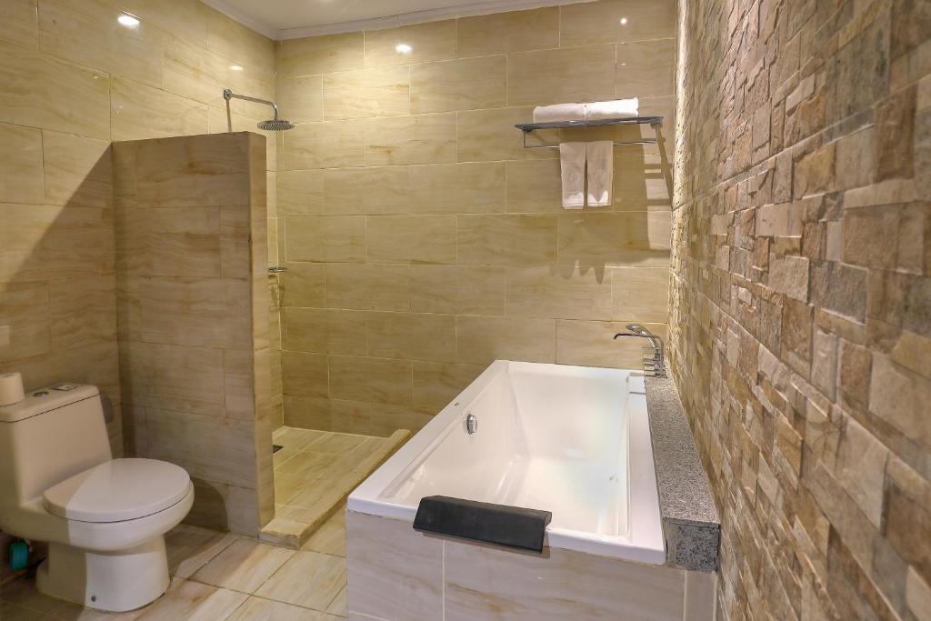 Koupelna v ubytování Puri Saron Hotel Seminyak
