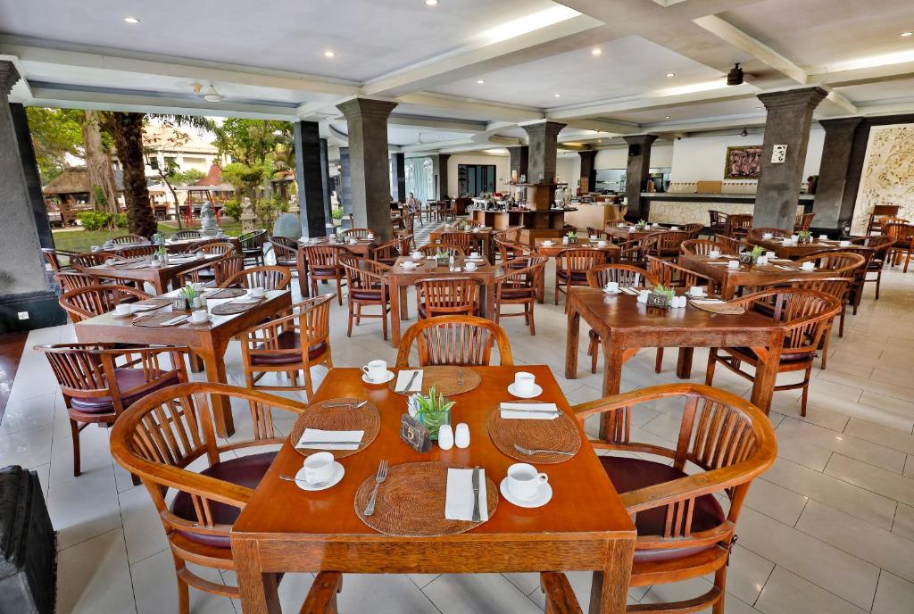 Restaurace v ubytování Puri Saron Hotel Seminyak