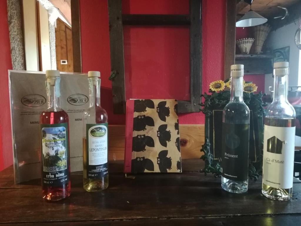 Nápoje v ubytování Rifugio Monte Zeus