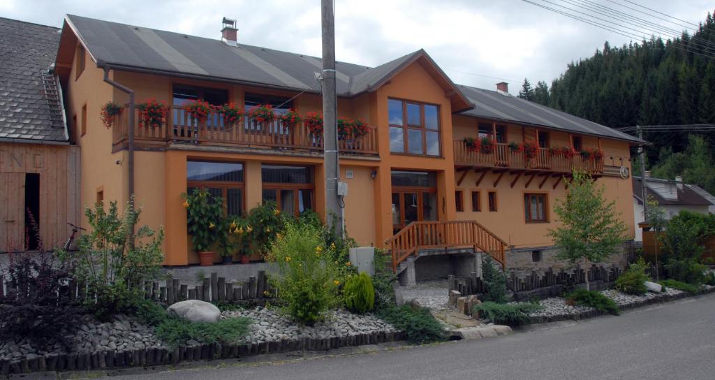 Budova, kde se penzion nachází