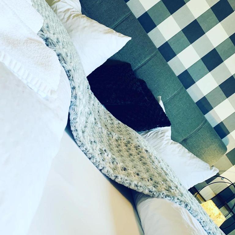 Postel nebo postele na pokoji v ubytování Hotel Haus Keuthen