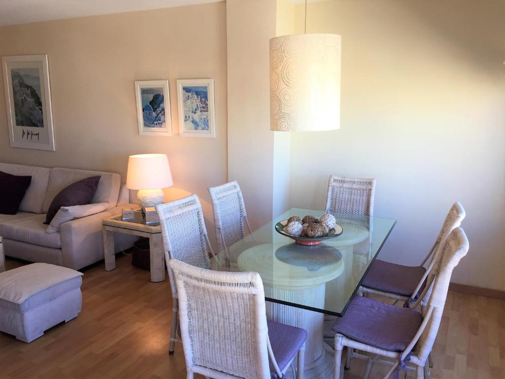 Renovated Apartment in a Beachfront Complex, Mareny Blau ...