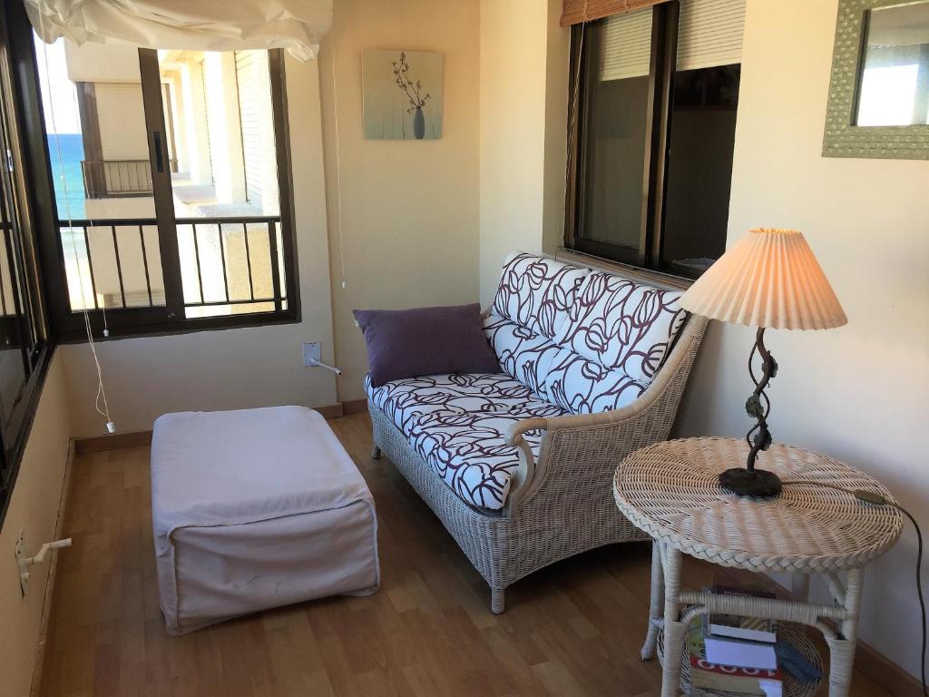 Renovated Apartment in a Beachfront Complex, Mareny Blau ...