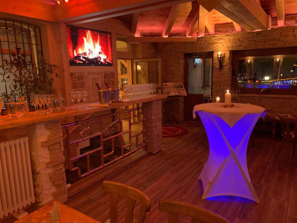 Fotografie z fotogalerie ubytování Hotel Alpenhof v destinaci Markneukirchen