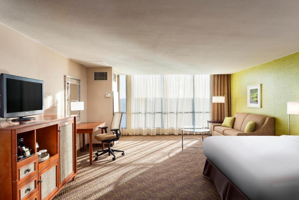 Holiday Inn Austin -Town Lake by IHG photo
