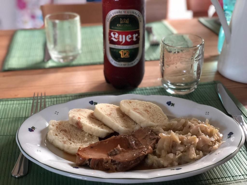 Jídlo v apartmánu nebo okolí