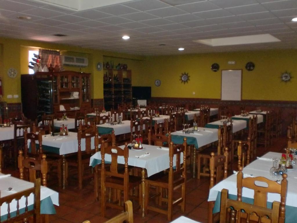 Restaurace v ubytování Hostal las Tres Jotas