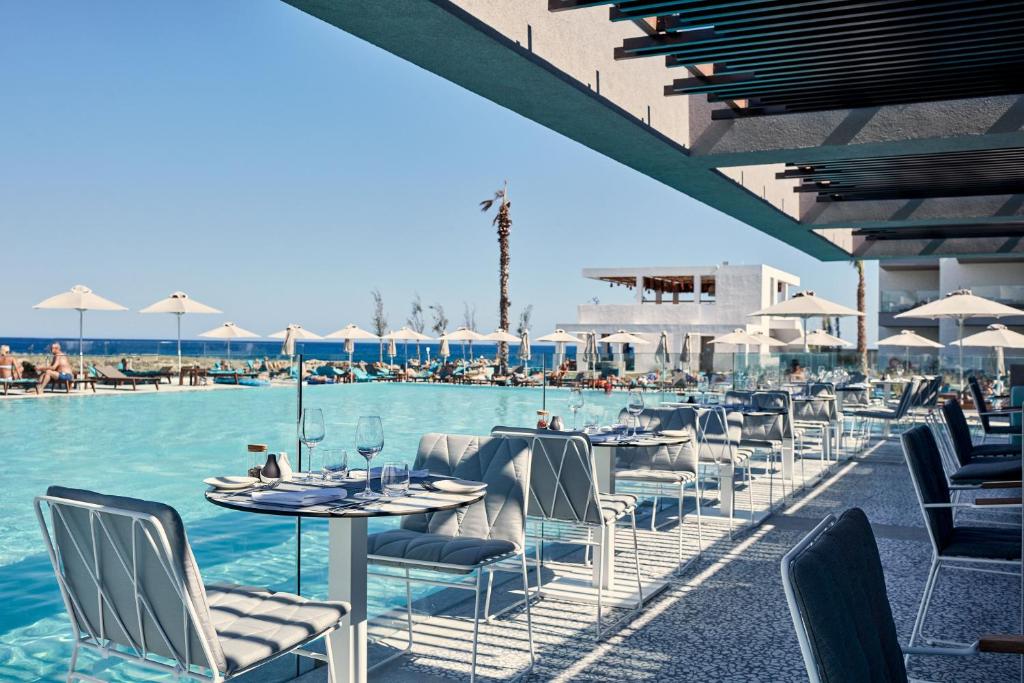 Bazén v ubytování Atlantica Dreams Resort nebo v jeho okolí