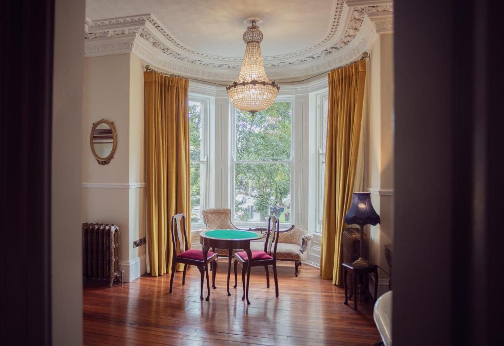 The Harrison Chambers of Distinction - Resim 4