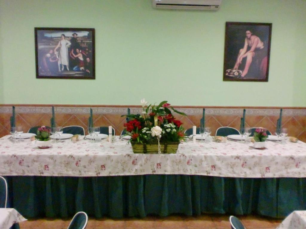 Fotografie z fotogalerie ubytování Hostal las Tres Jotas v destinaci Alcaracejos