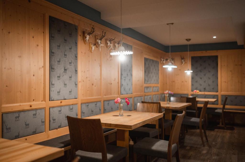 Fotografie z fotogalerie ubytování Hotel Gasthof Jochele v destinaci Falzes