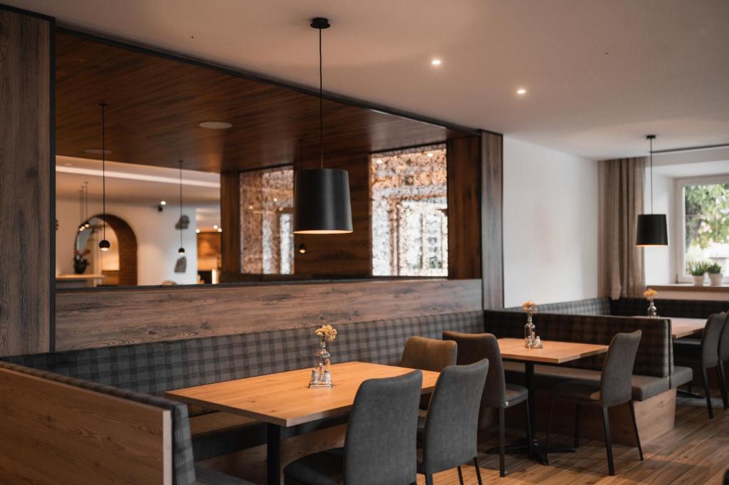 Posezení v ubytování Hotel Gasthof Jochele