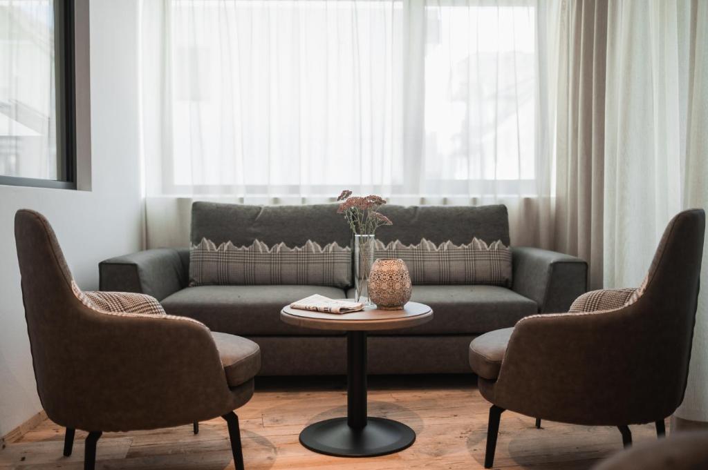 Posezení v ubytování Hotel Gasthof Jochele