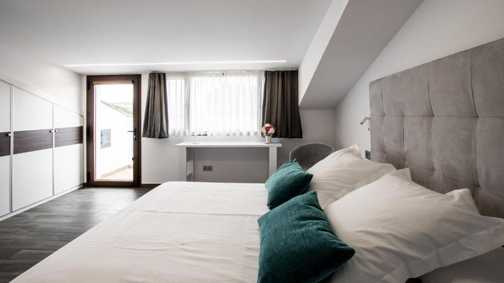 Hotel Duque de Calabria, Manzanera – Precios actualizados 2023