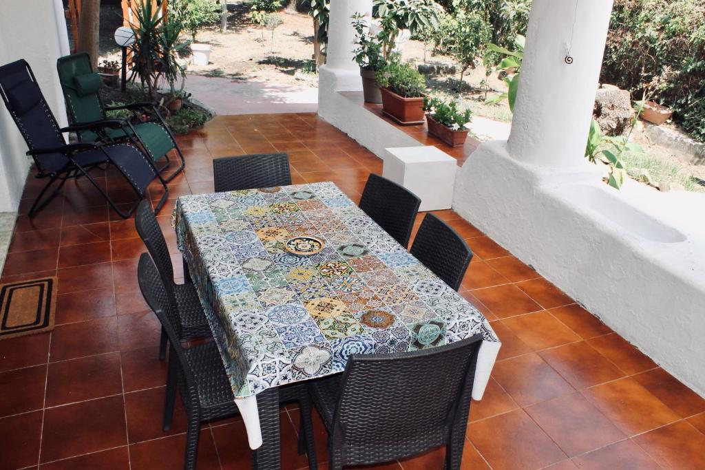 Casa Diana Arianna - Appartement Met Uitzicht Op De Tuin