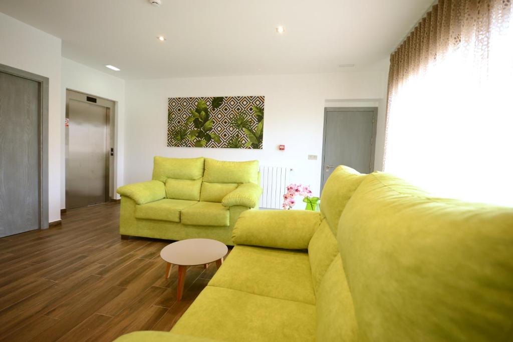 Hotel Duque de Calabria, Manzanera – Updated 2023 Prices