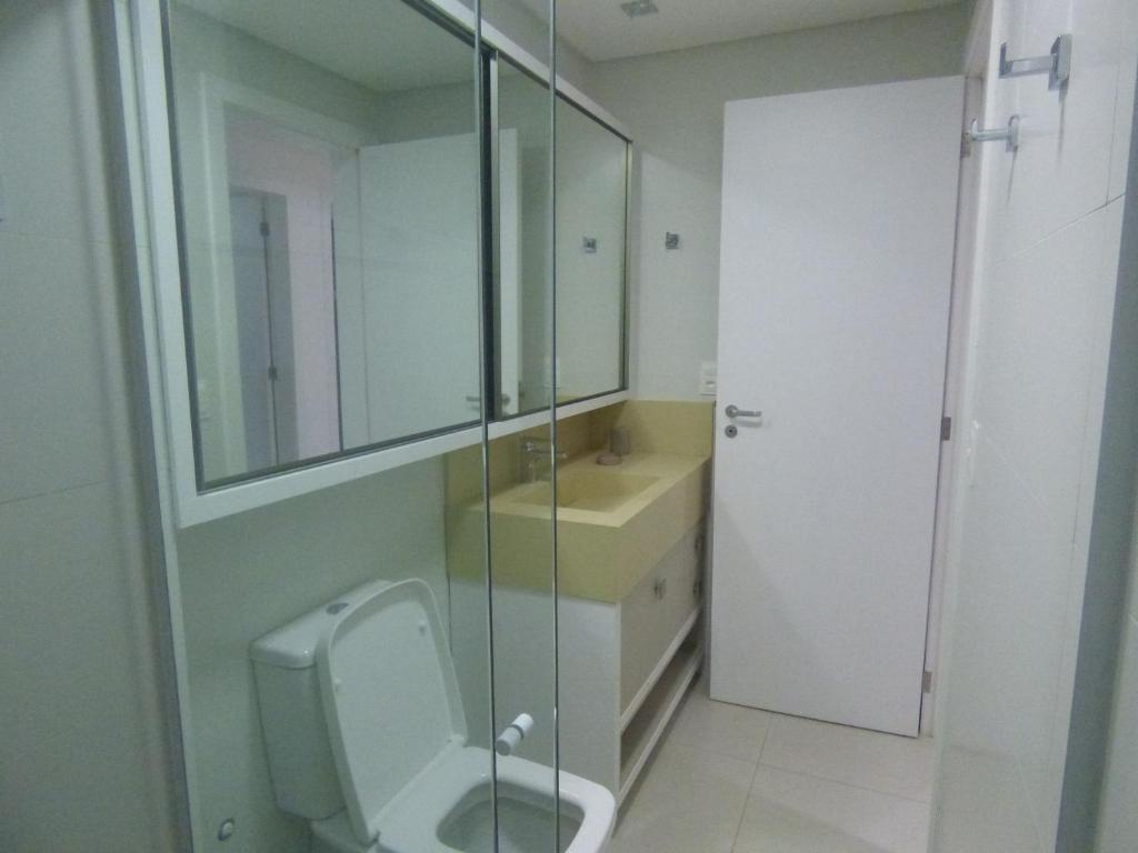  Apartamento Luxo 3 Dormitórios - Praia de Palmas Cód AP100