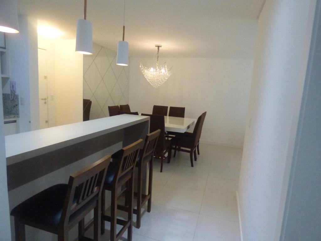  Apartamento Luxo 3 Dormitórios - Praia de Palmas Cód AP100