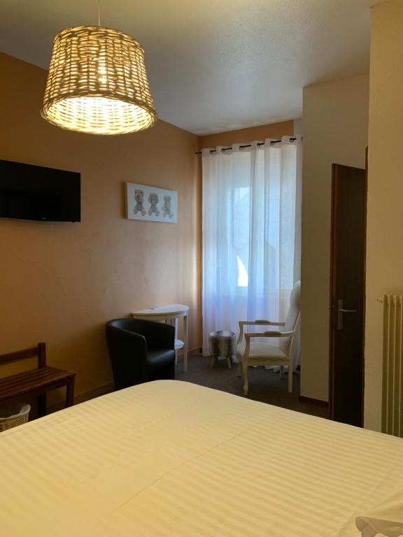 Hôtel SPA Au Cheval Blanc - Chambres climatisées – photo 38