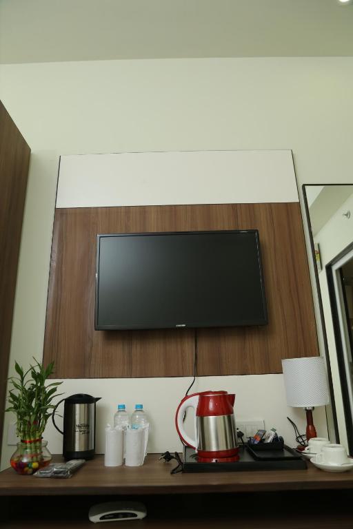 Kuchyň nebo kuchyňský kout v ubytování Vijay Vilas Hotel & Convention Hall