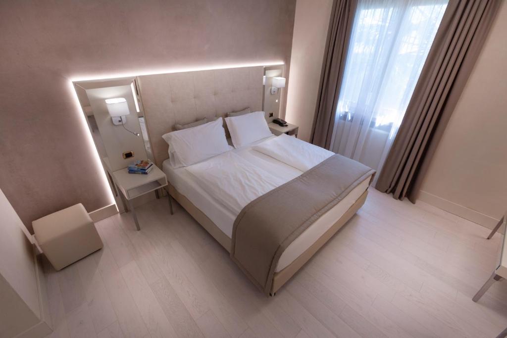 Park Hotel Imperial - Suite Con Vista Parcial Al Lago - Suite House