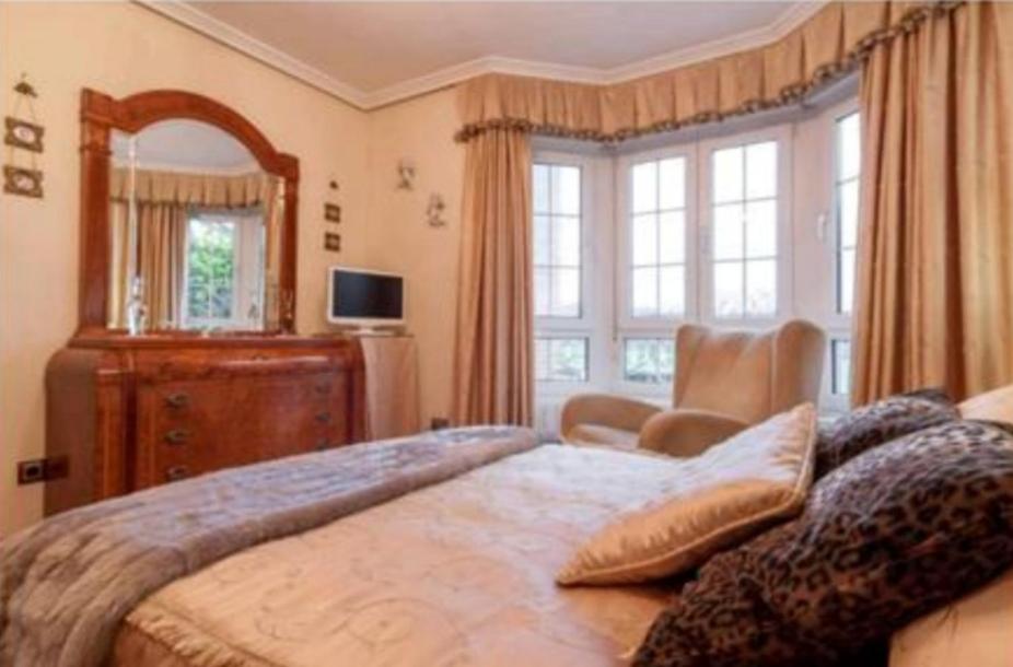 Postel nebo postele na pokoji v ubytování Alojamientos Marte habitacion con baño