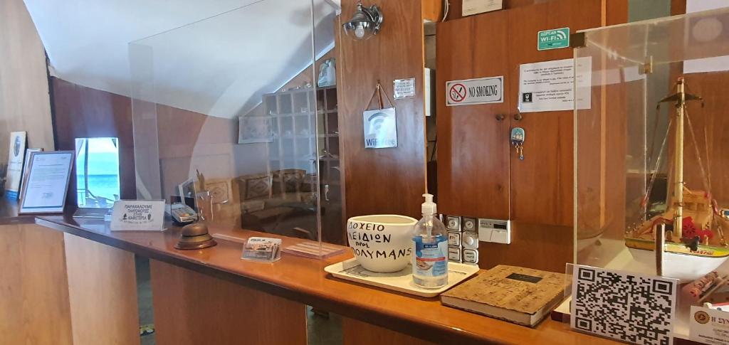 Kuchyň nebo kuchyňský kout v ubytování Artemis Hotel