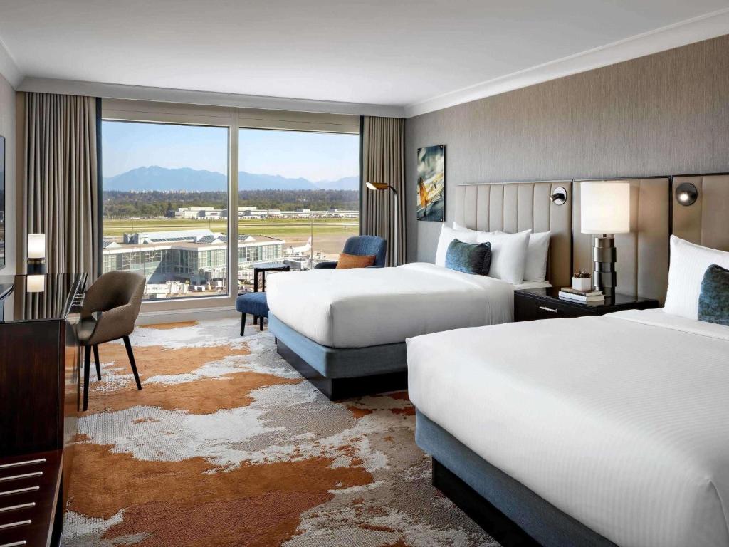 Fairmont Vancouver Airport In-Terminal Hotel photo