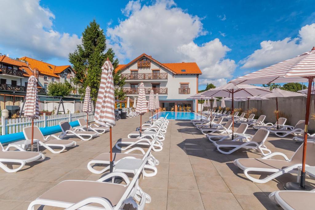 Bazén v ubytování Hotel Kahlberg nebo v jeho okolí