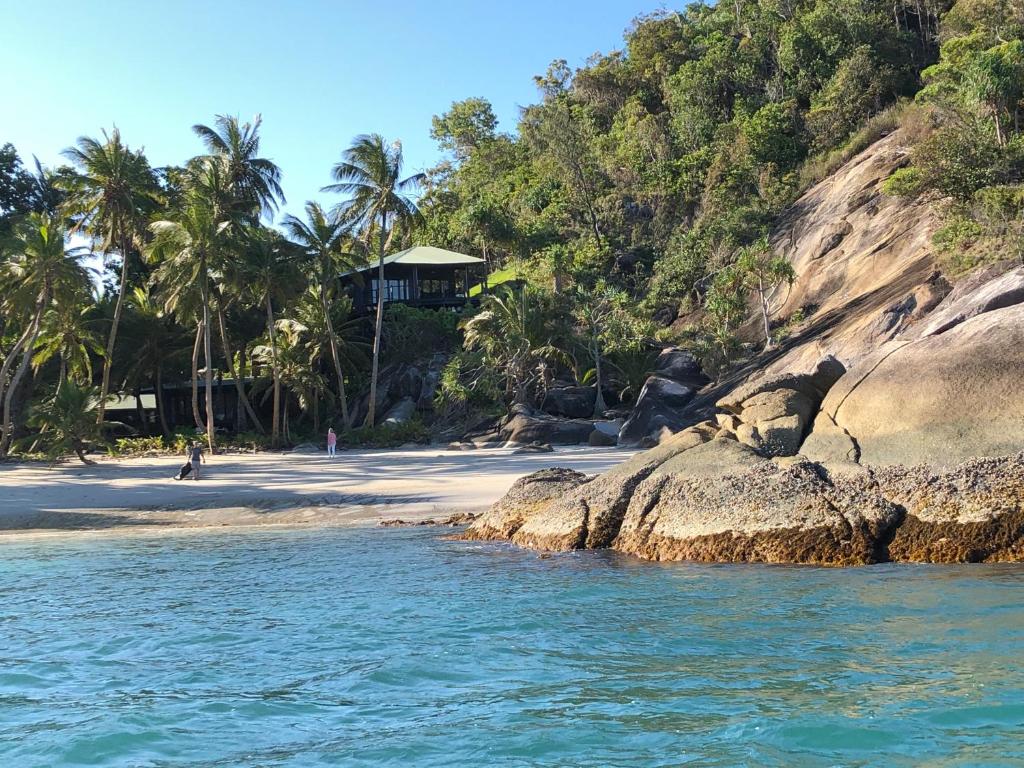 Doorila Beach House - Four-Bedroom House