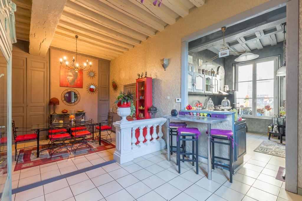 le logis de Lancelot Elegant home City Center - Housity