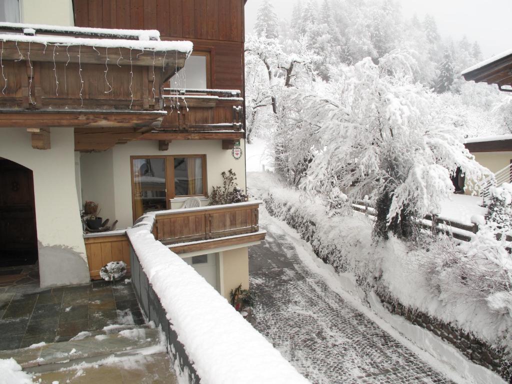 Appartements Alpenblick Söll during the winter