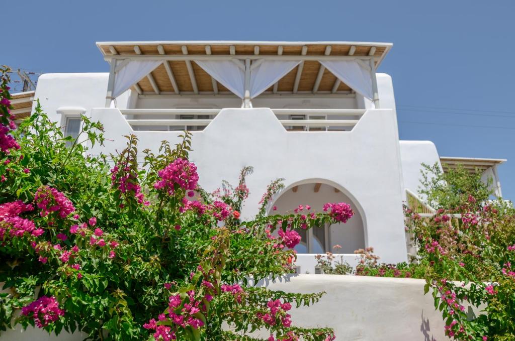 Naxos Nature Suites