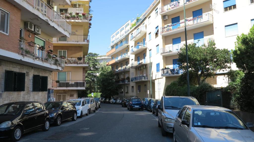 Pretty panoramic apartment - half way Center-Vomero district - Appartement