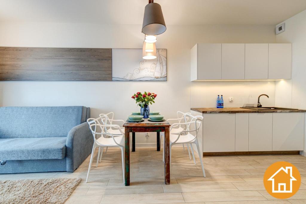 Posedenie v ubytovaní Apartamenty Aquamarina Onyx - visitopl