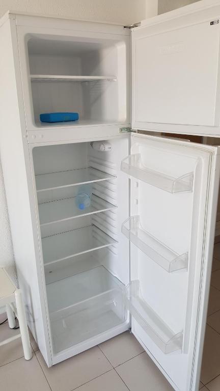A kitchen or kitchenette at Las Galletas House