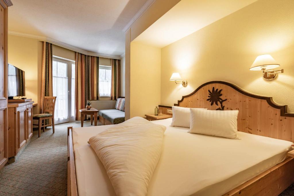 Hotel Berghof Mayrhofen - 8