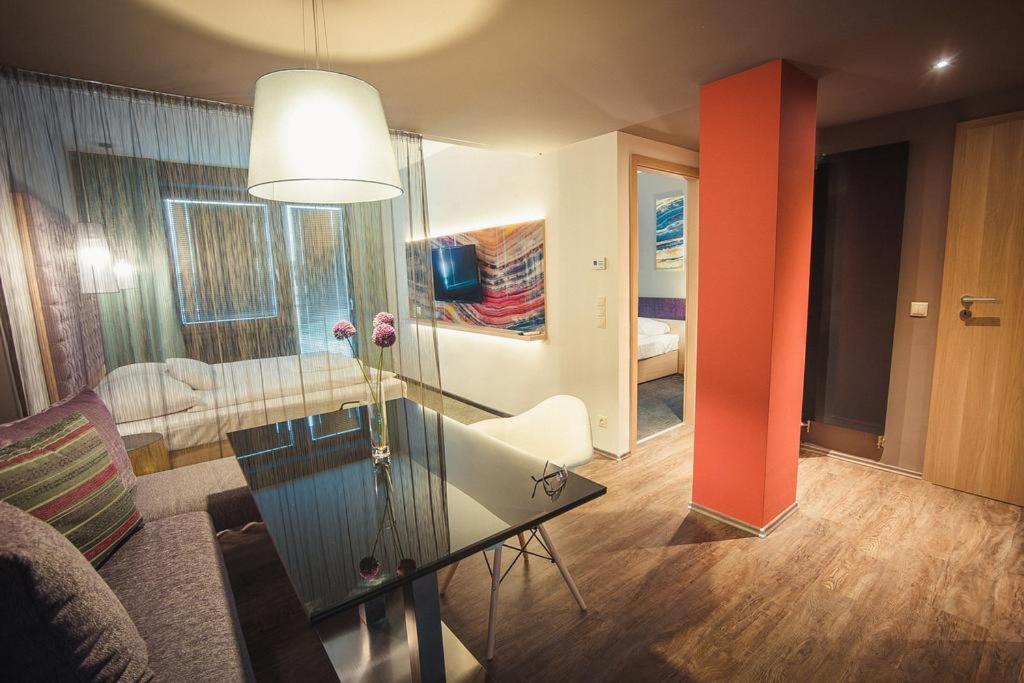 Posedenie v ubytovaní VISION APARTMAN