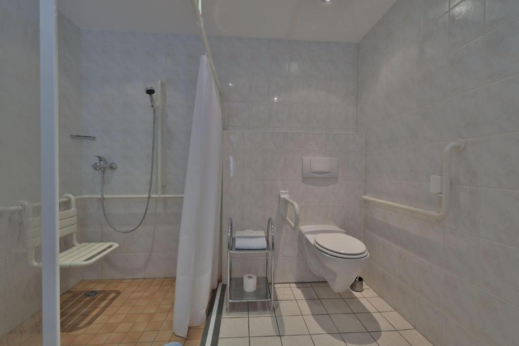 Baðherbergi á Hammermühle Hotel & Gesundheitsresort
