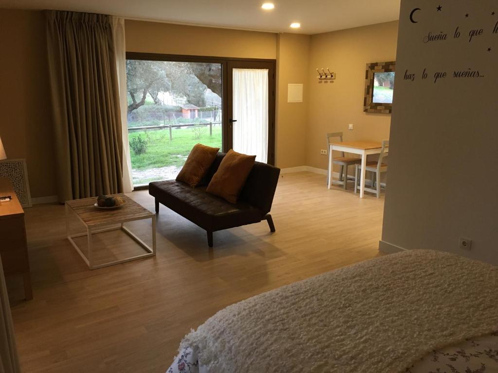 Posezení v ubytování Finca Casaes Apartamentos