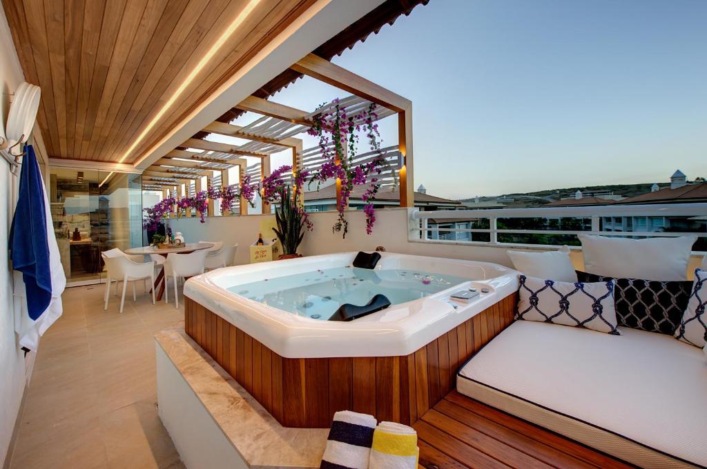  Luxuosa Cobertura no condomínio GolfVille