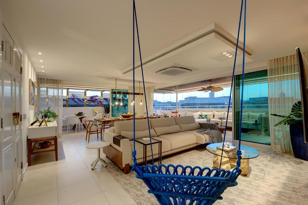  Luxuosa Cobertura no condomínio GolfVille