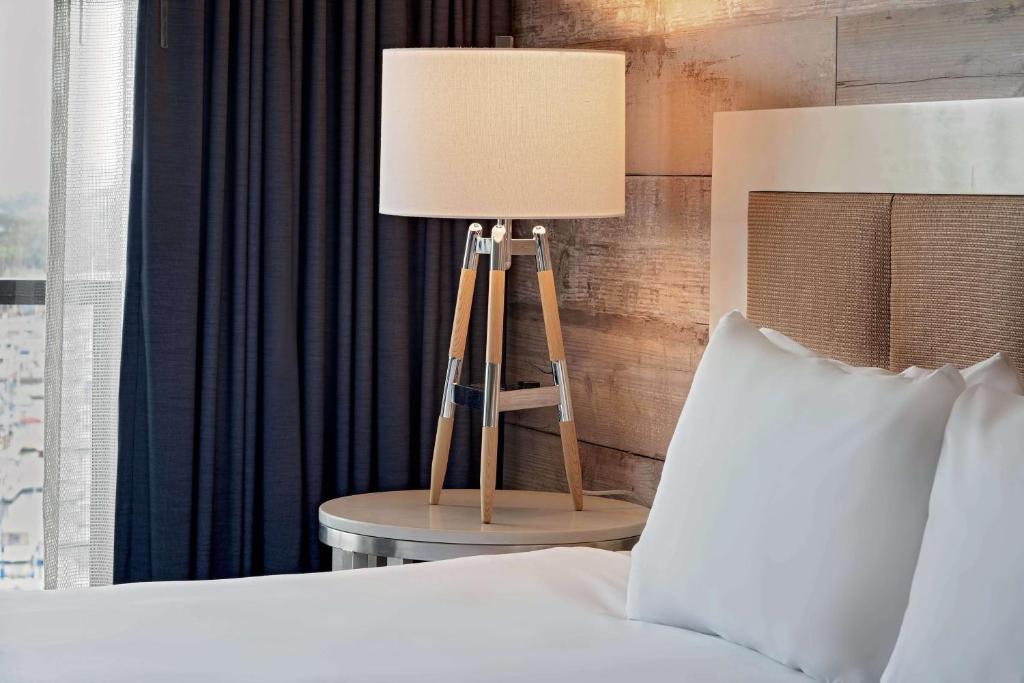 Hyatt Regency Mission Bay Spa and Marina - Queen Room With Two Queen Beds