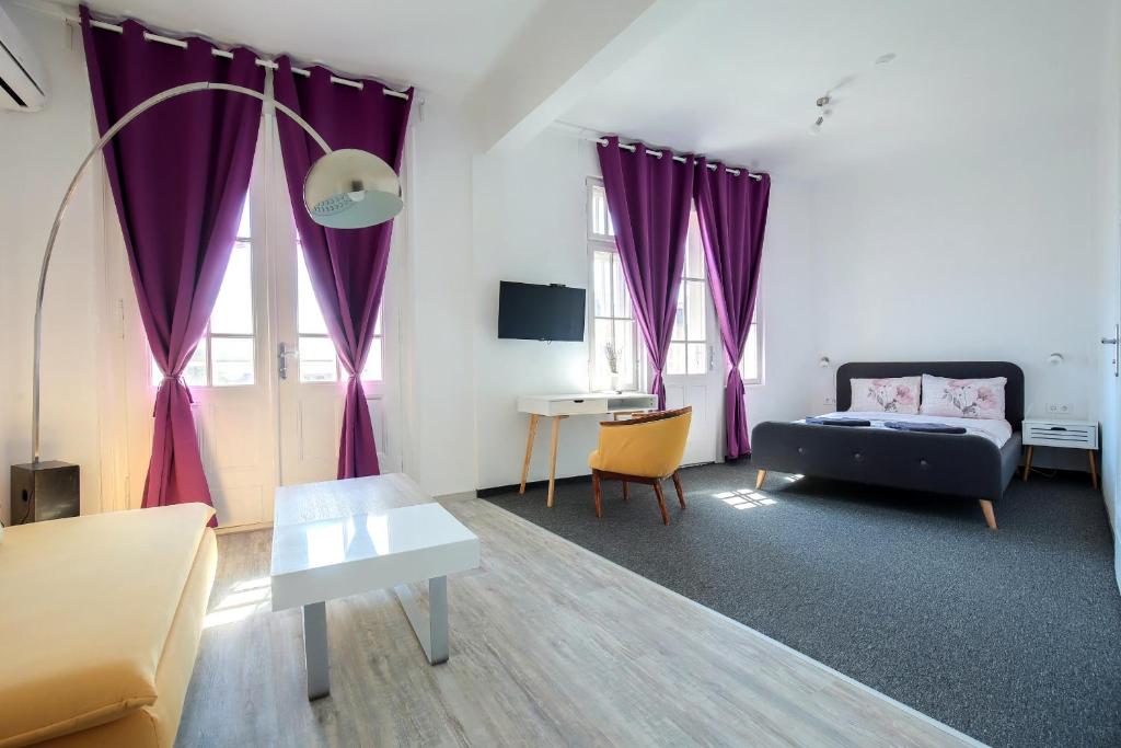 Postel nebo postele na pokoji v ubytování Hostel Musala
