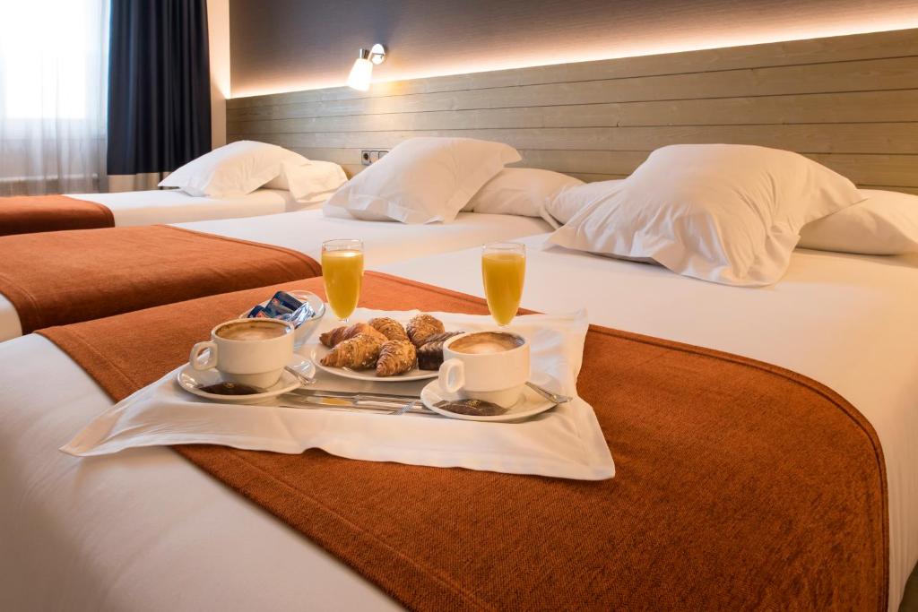 Hotel Avenida - 三人间