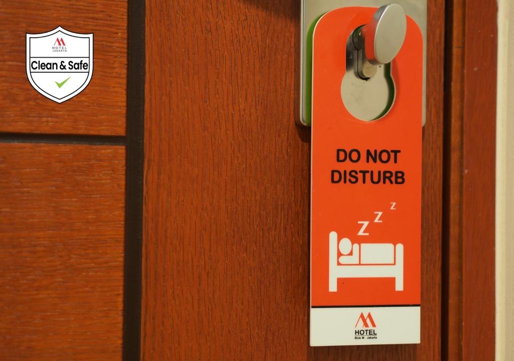 Certifikát, hodnocení, plakát nebo jiný dokument vystavený v ubytování M Hotel