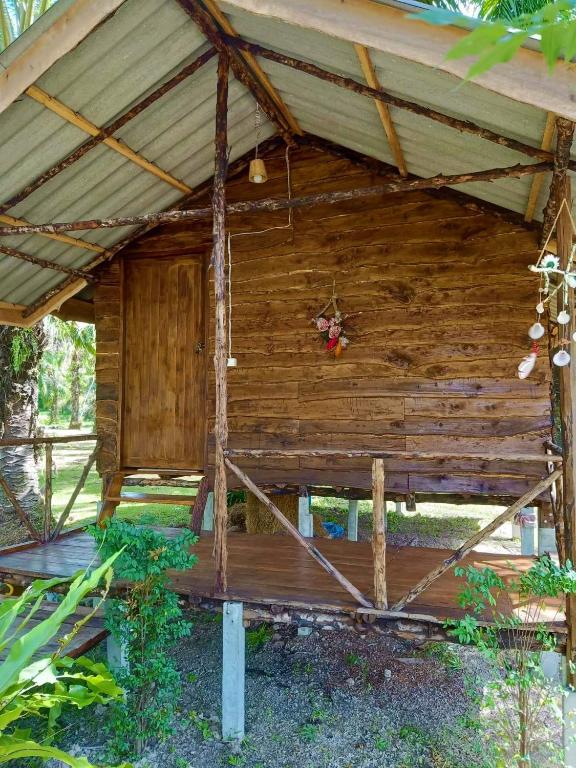Fotografie z fotogalerie ubytování Koom Kachanaan v destinaci Ban Nong Thale