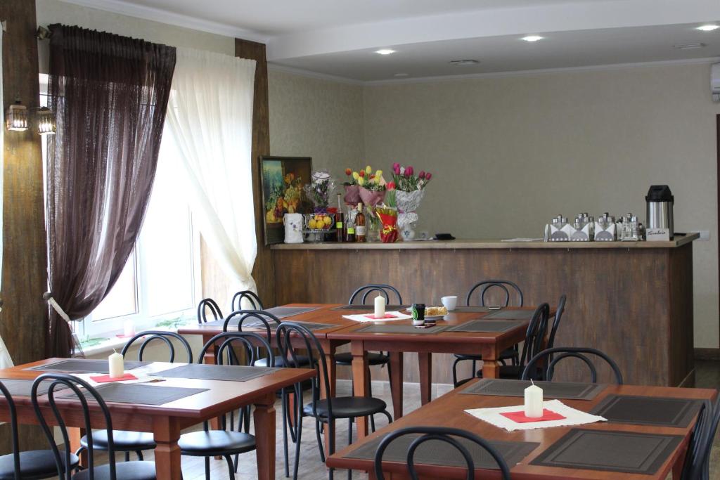 Restaurace v ubytování HOTEL Баймонт