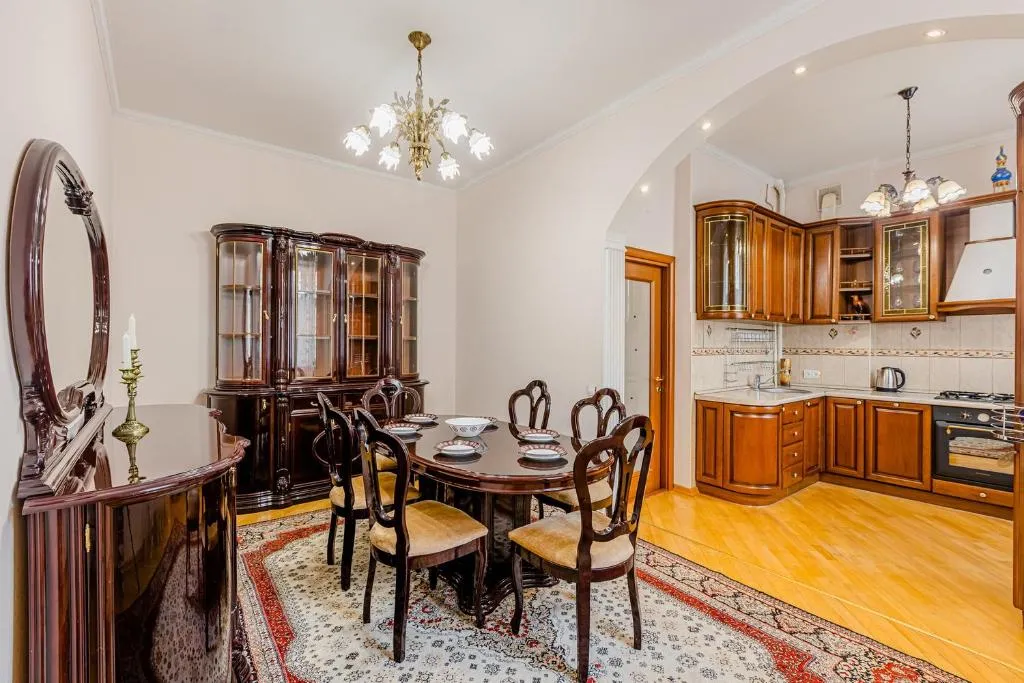 LUX-Apartment on Nevsky avenue 22-24 in front of Kazan Cathedral, Kudrovo, Russia